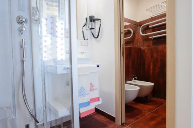 Excellent Trinity Rooms Roma Rom bilde
